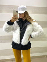 Eco Pelliccia Aleta Voluminosa con Eco Pelle e Zip