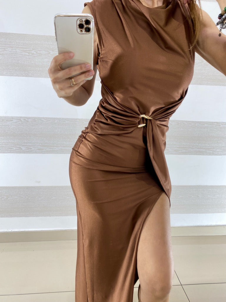 Abito Elva Satin con Spacco e Anello