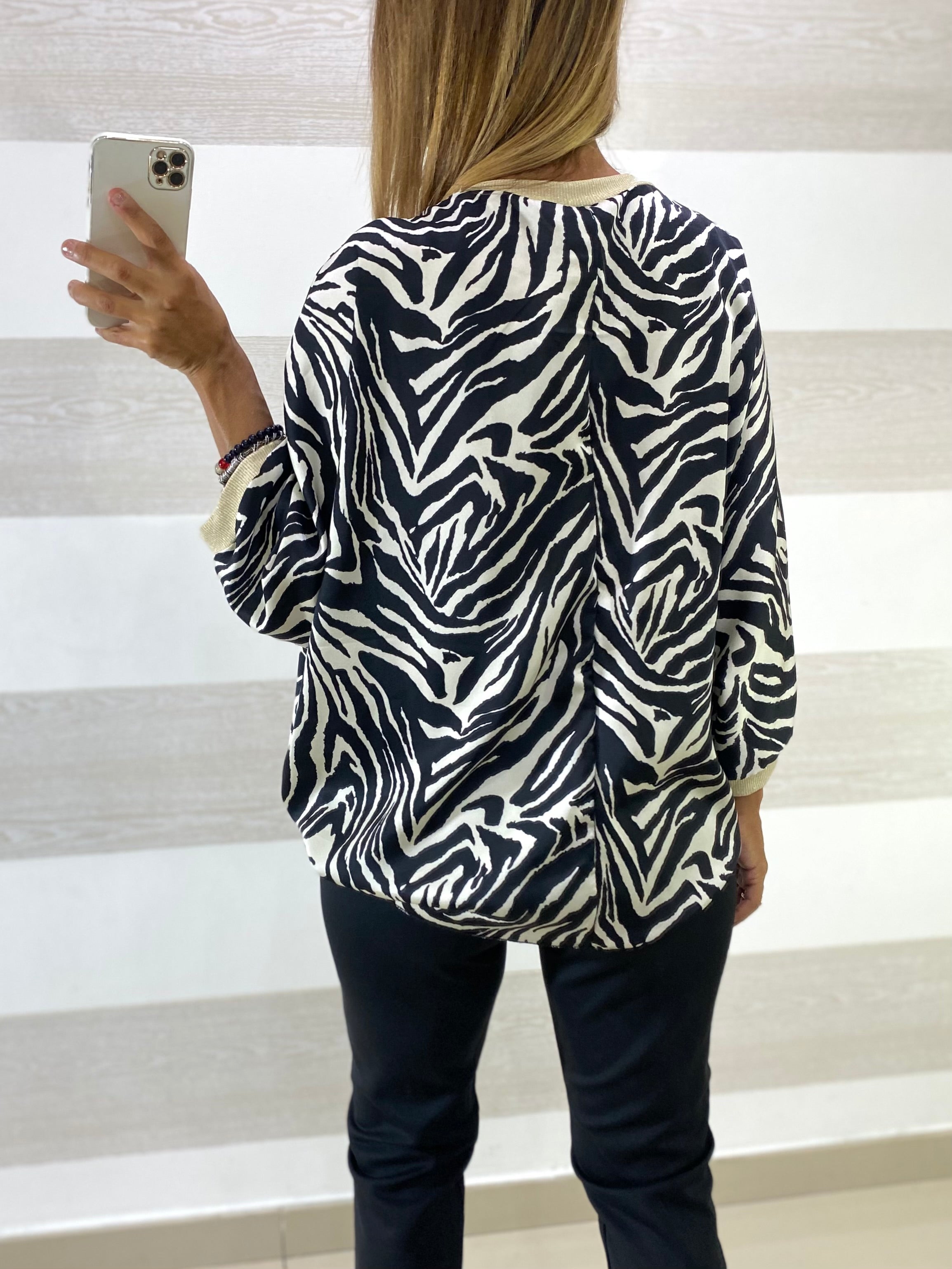 Blusa Celia in Satin Fantasia Zebrata