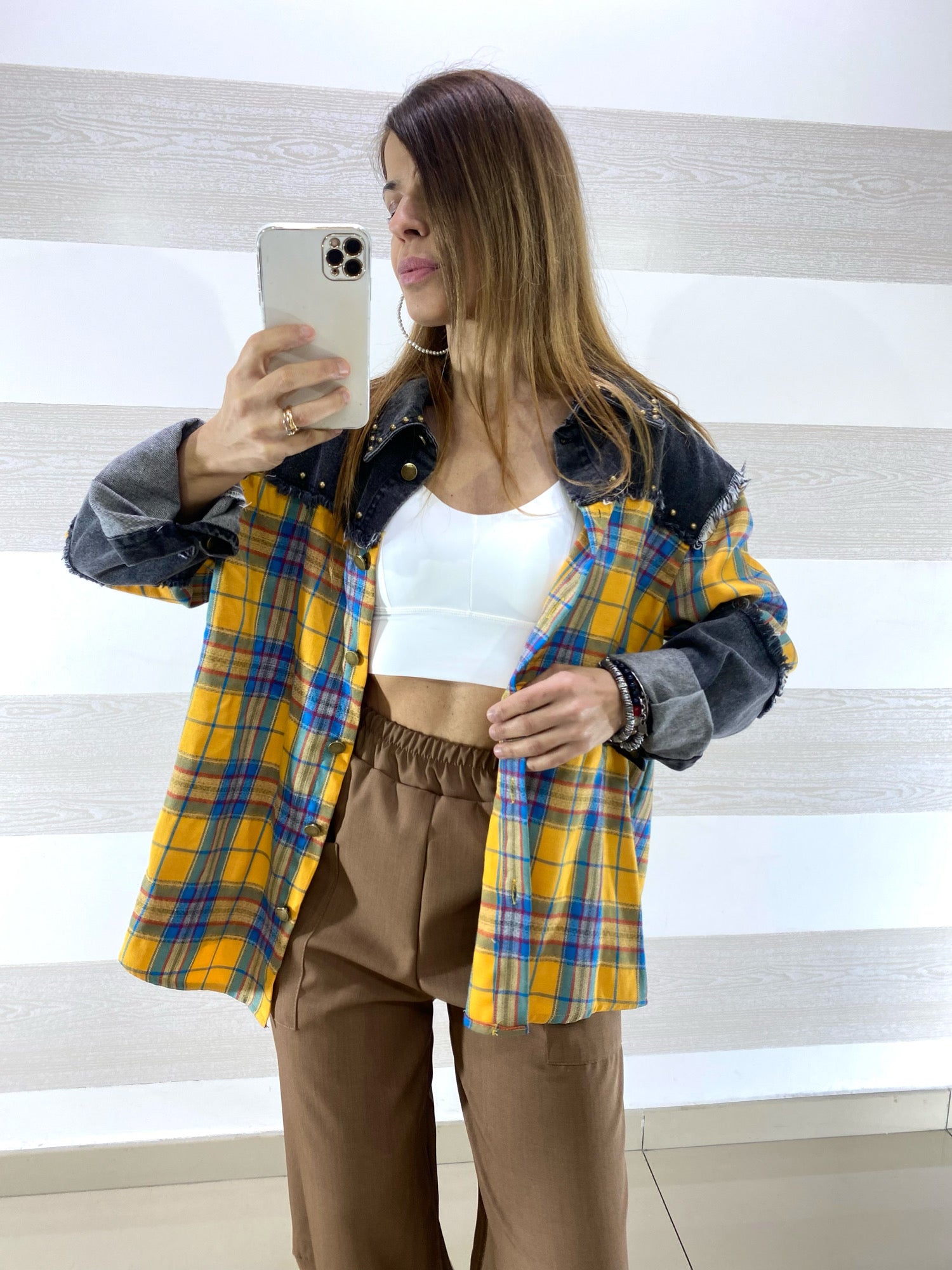 Camicia Justine a Quadroni con Jeans Nero e Borchie