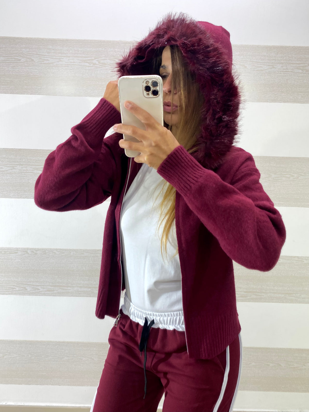 Cardigan Mabel con Cappuccio e Pelliccia Removibile