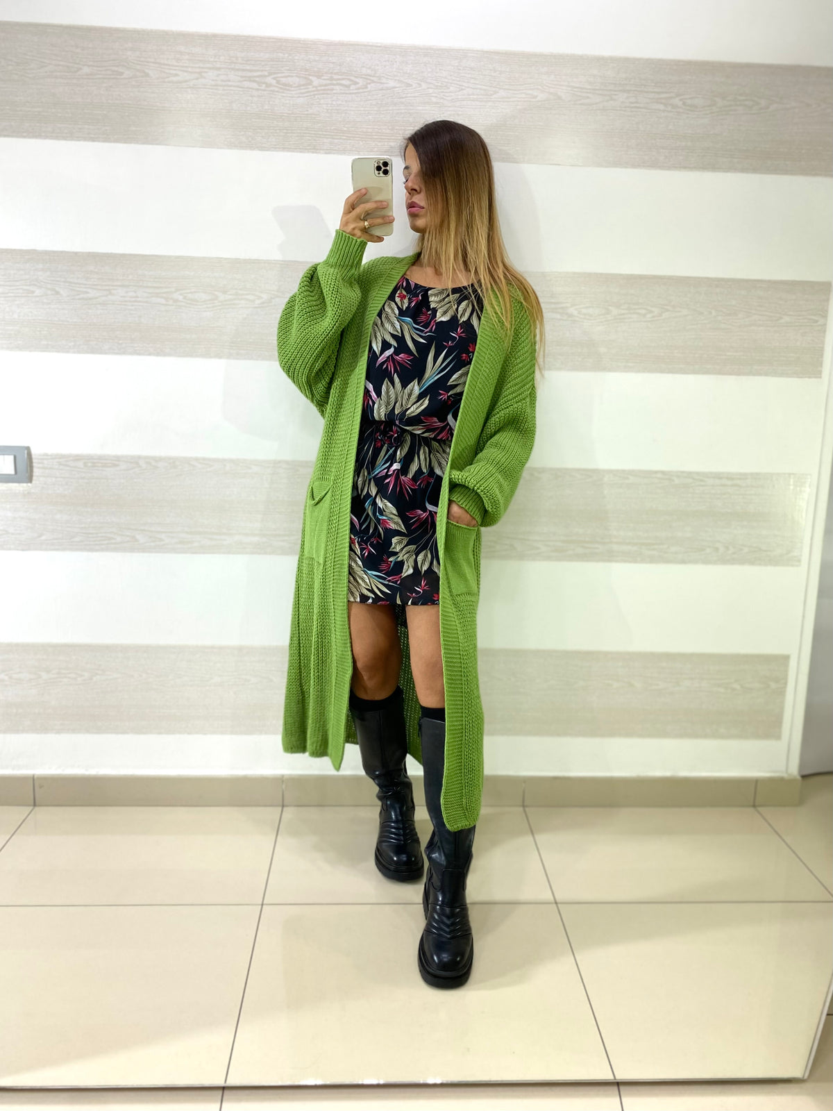 Cardigan Margarita Lungo con Maniche a Sbuffo e Tasche