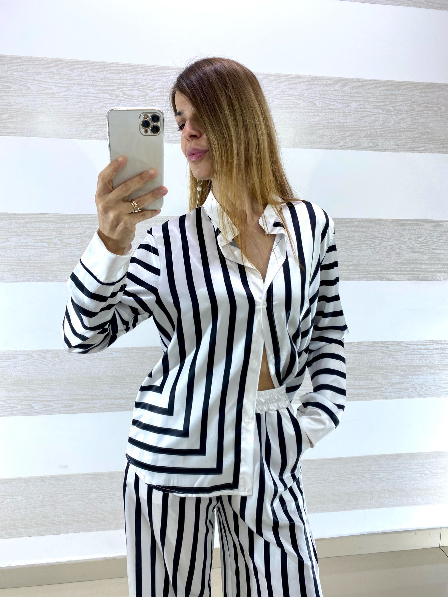 Coordinato Dolores Satin PantaPalazzo e Camicia a Righe