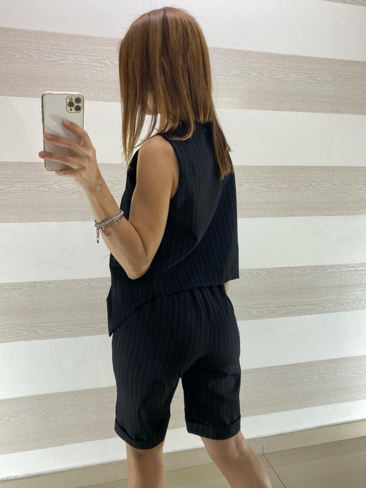 Coordinato Erin Gessato Bermuda e Gilet