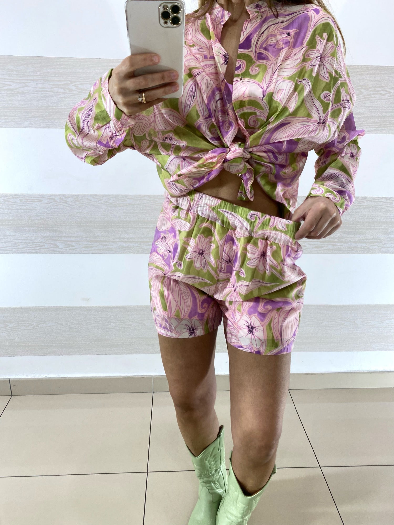 Coordinato Jole Shorts e Camicetta a Fiori