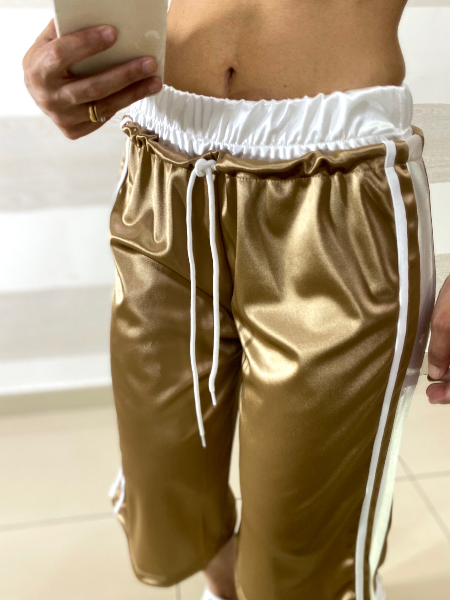 Coordinato Petra Bermuda e Top Satin con Fasce Laterali