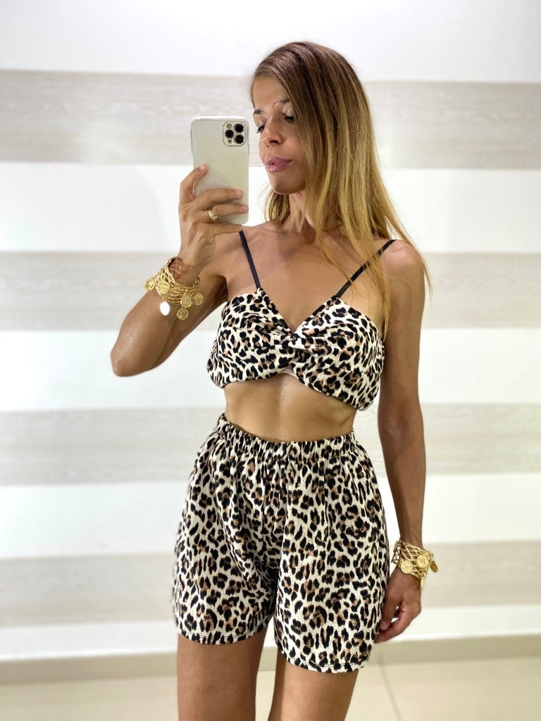 Coordinato Yara Maculato Ghepardato Shorts e Top con Nodo