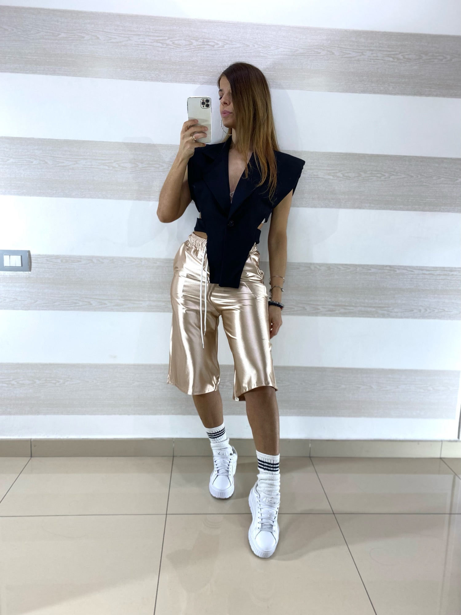 Gilet Loretta Asimmetrico con Aperture Laterali
