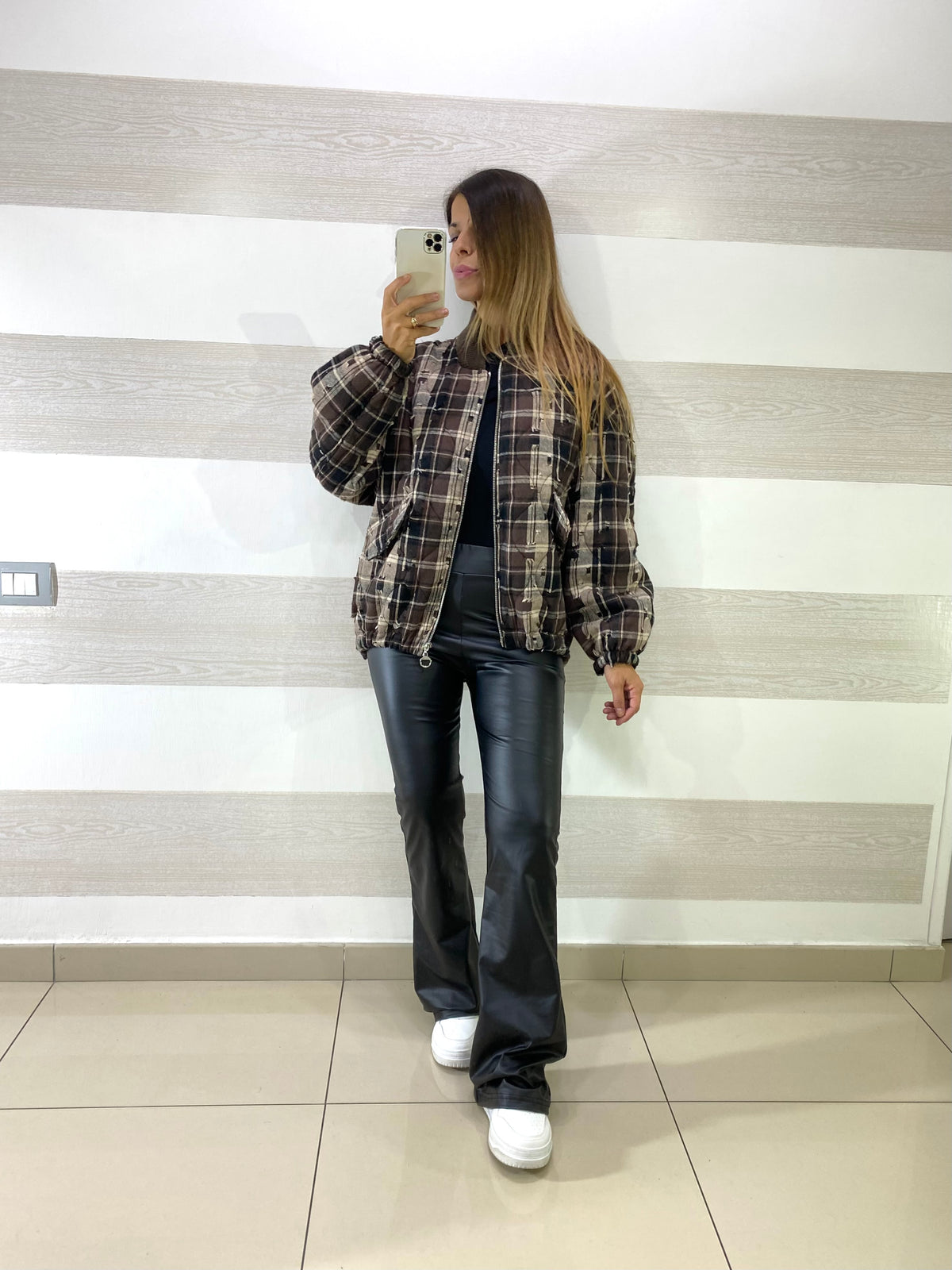 Giubbino Miranda 1 a Quadroni con Micro Strappi Sfrangiati