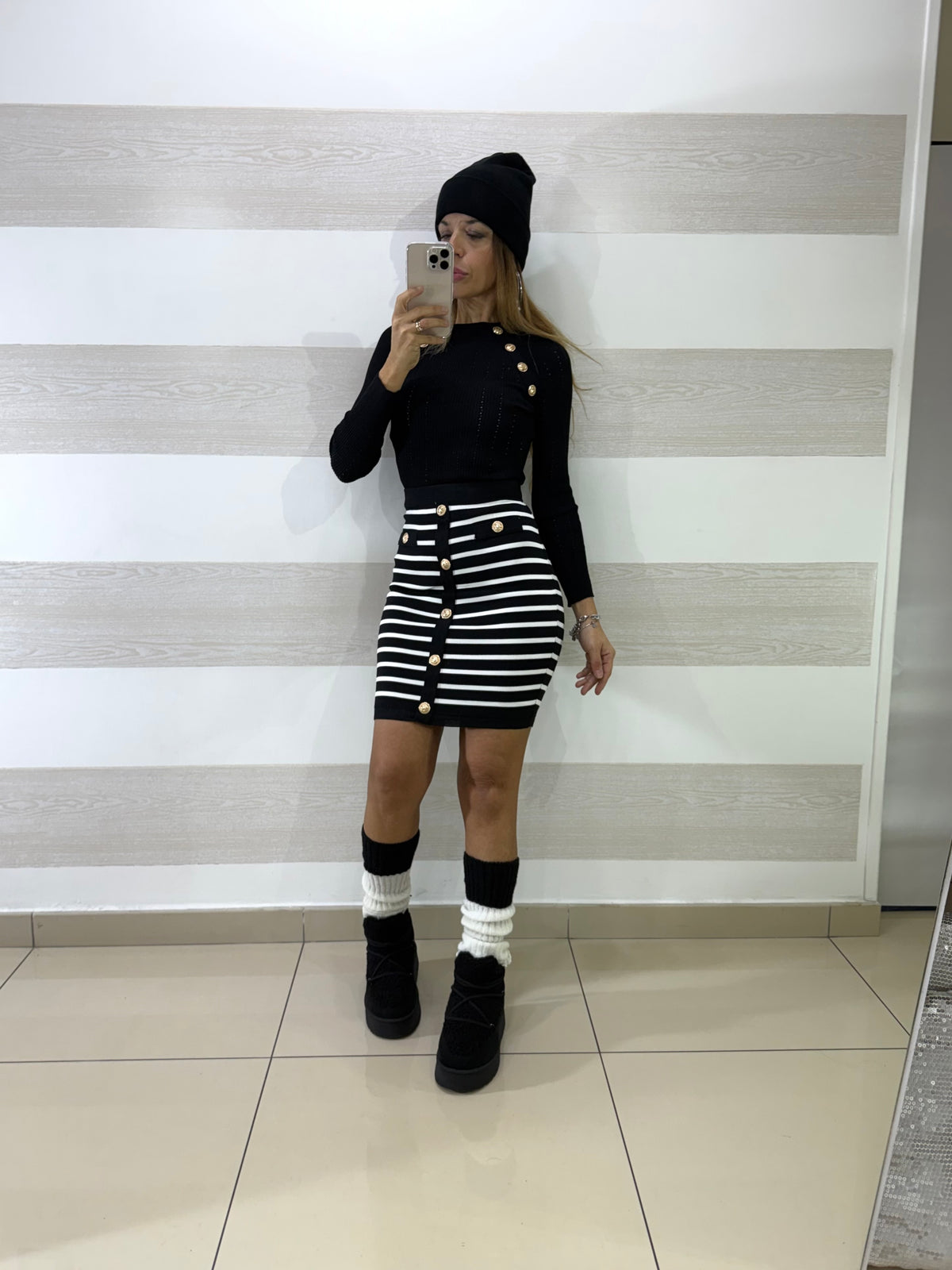 Gonna Hatty a Tubino Rigata con Bottoni Oro Decorativi