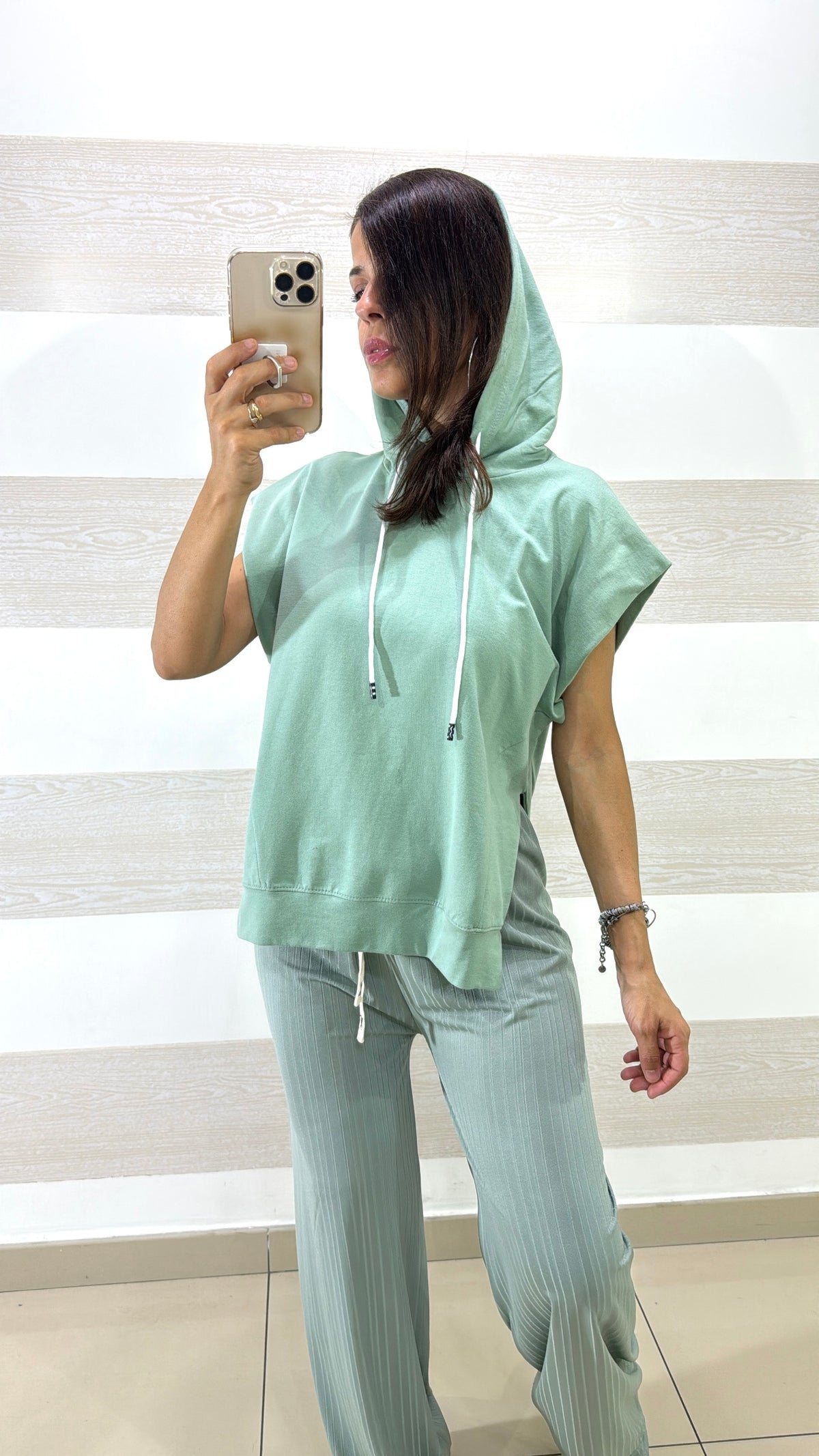 Maglia Caelie Taglio Kimono con Spacchi Laterali