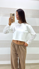 Maglia Crop Delicia con Doppia Manica in Pizzo