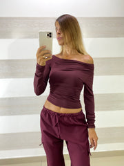 Maglia Edwina Scollo Asimmetrico Manica Guanto