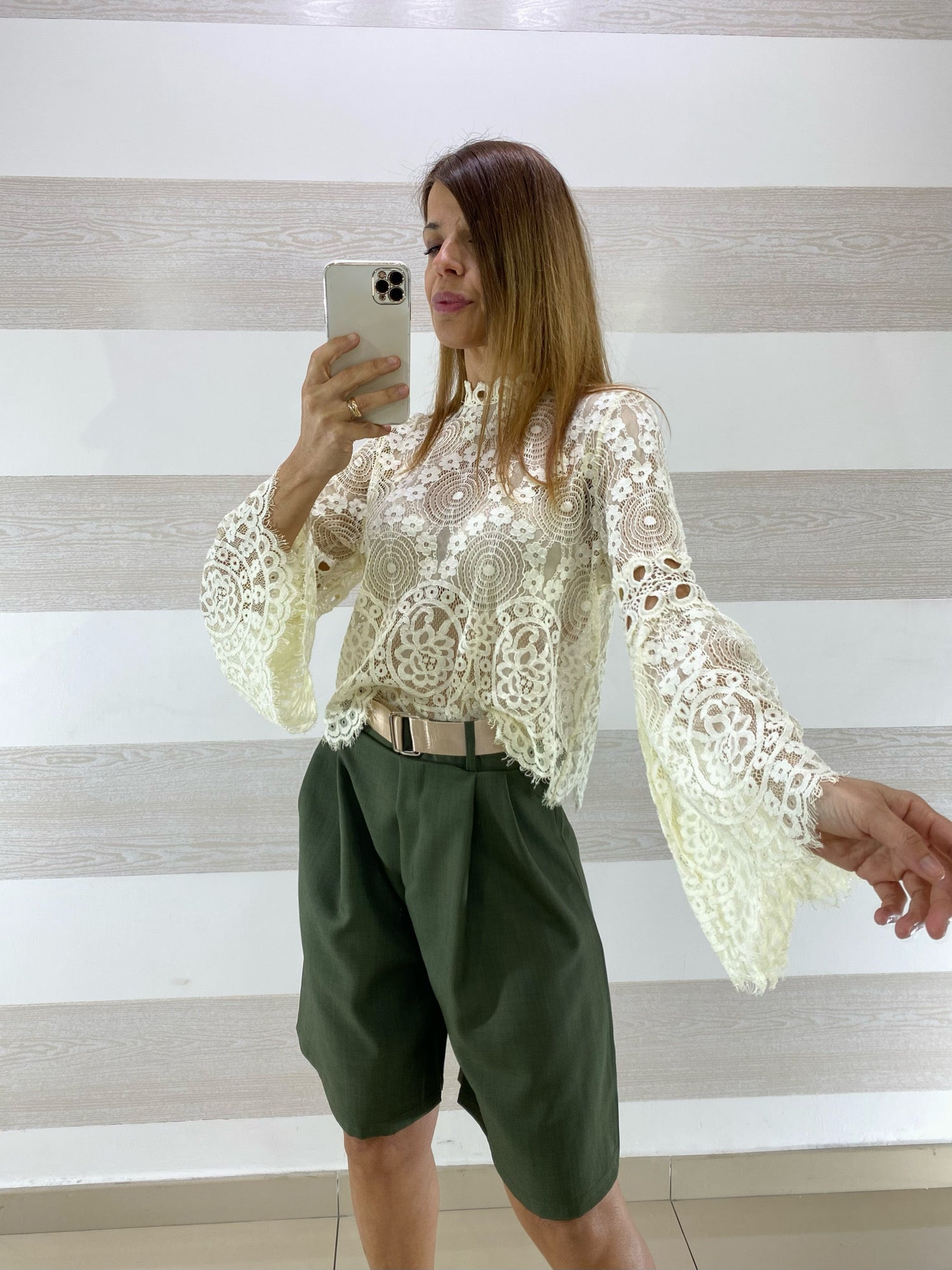 Maglia Elektra in Pizzo Maniche a Campana
