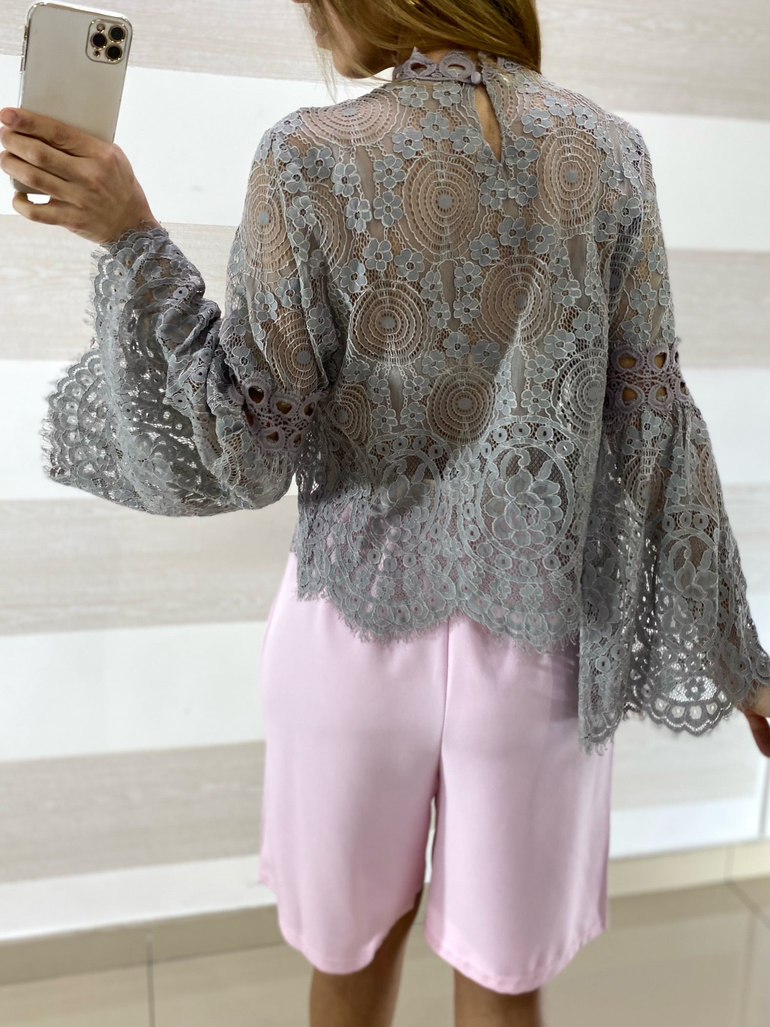 Maglia Elektra in Pizzo Maniche a Campana