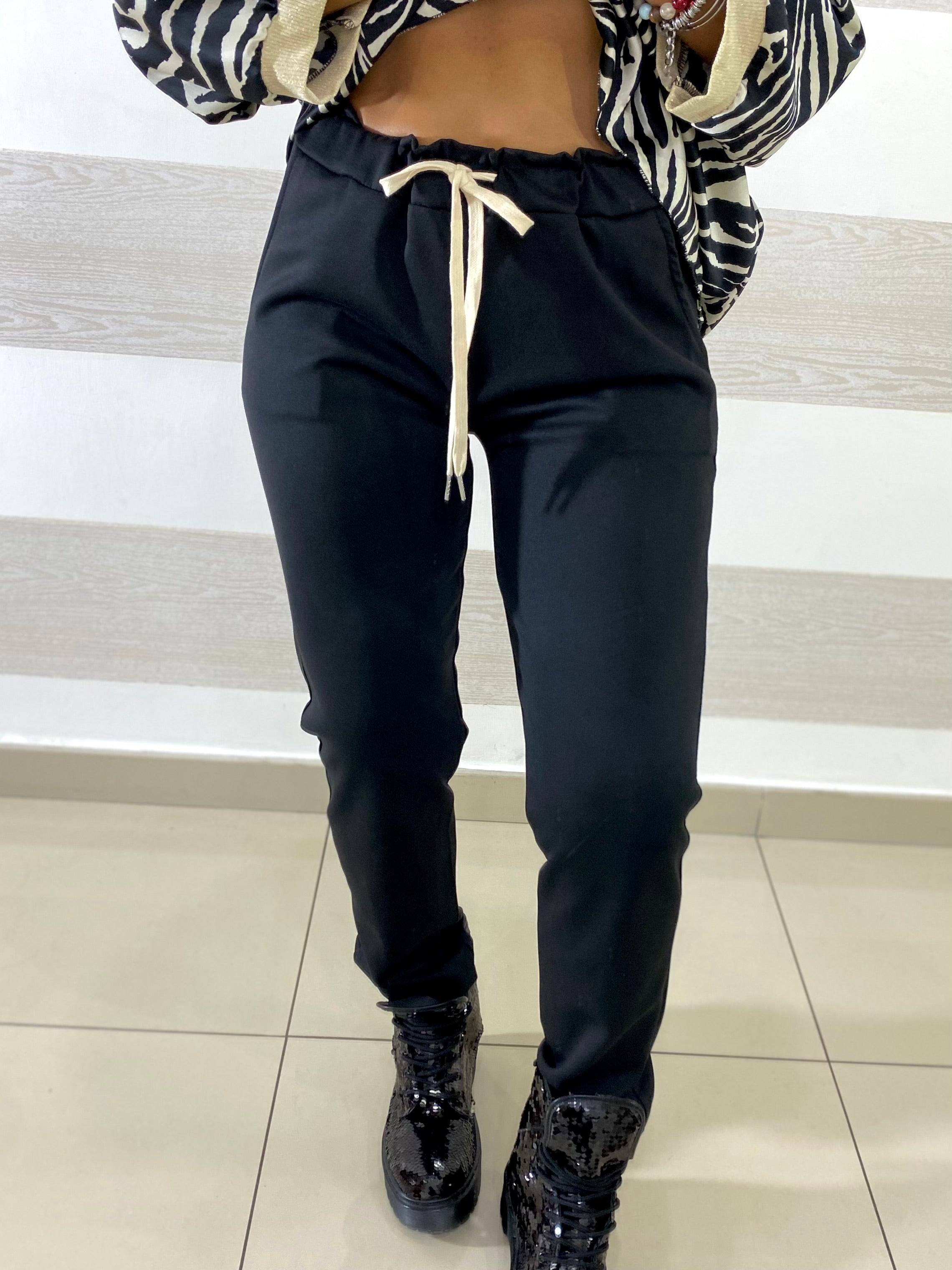 Pantaloni Cathi Modello Comfy Vita Arricciata