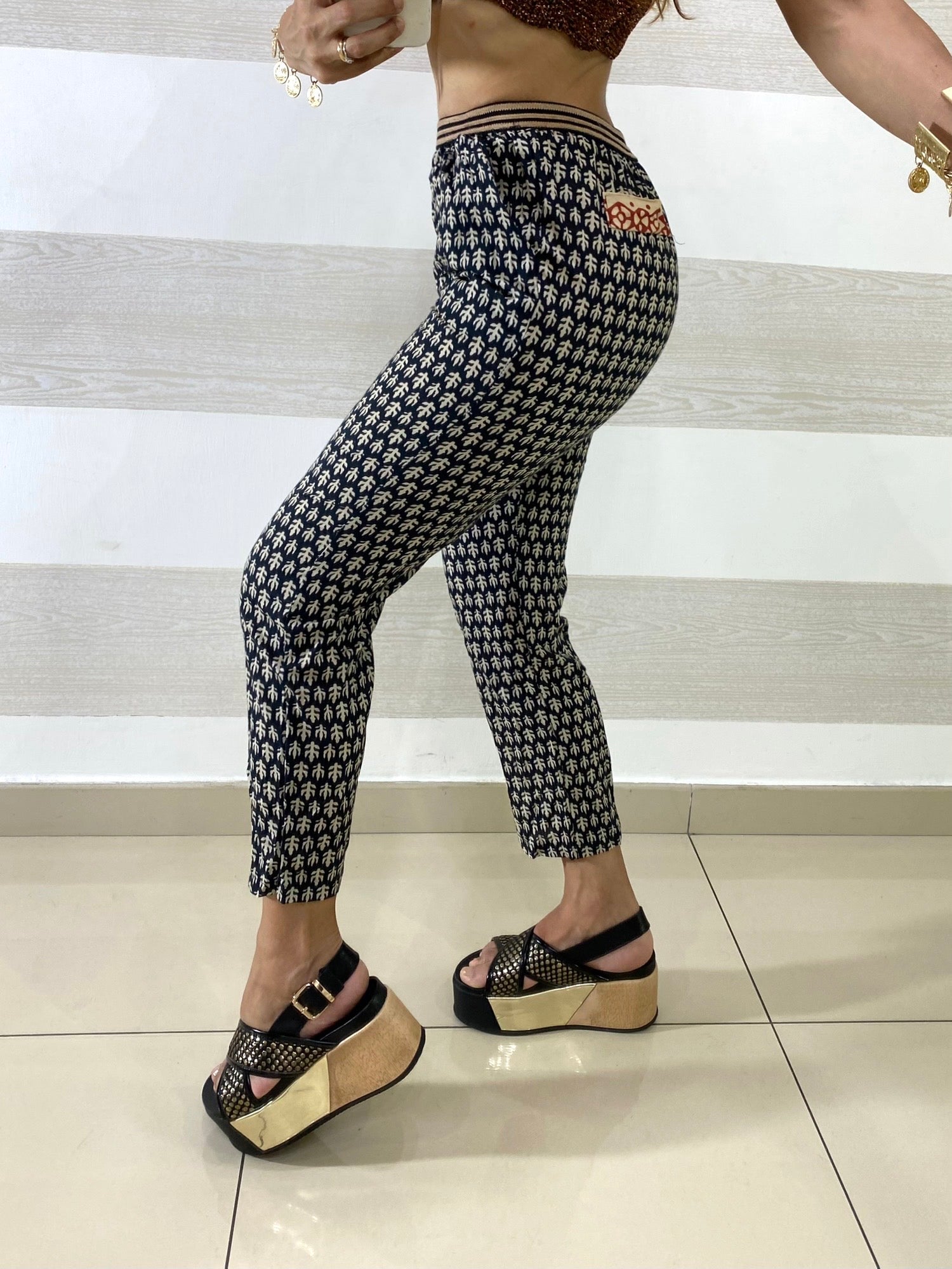 Pantaloni Rosita in Cotone Fantasia Foglie
