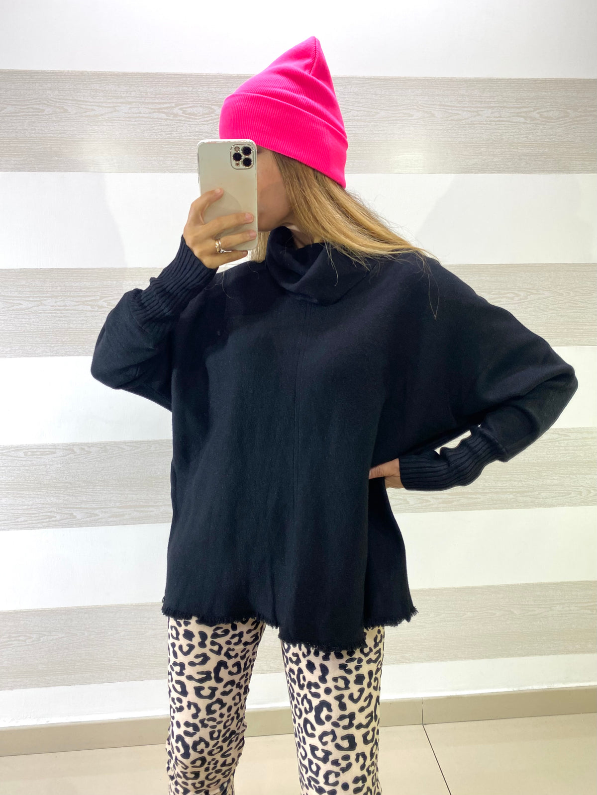 Pull Cassarah Sfrangiato Collo Alto Morbido