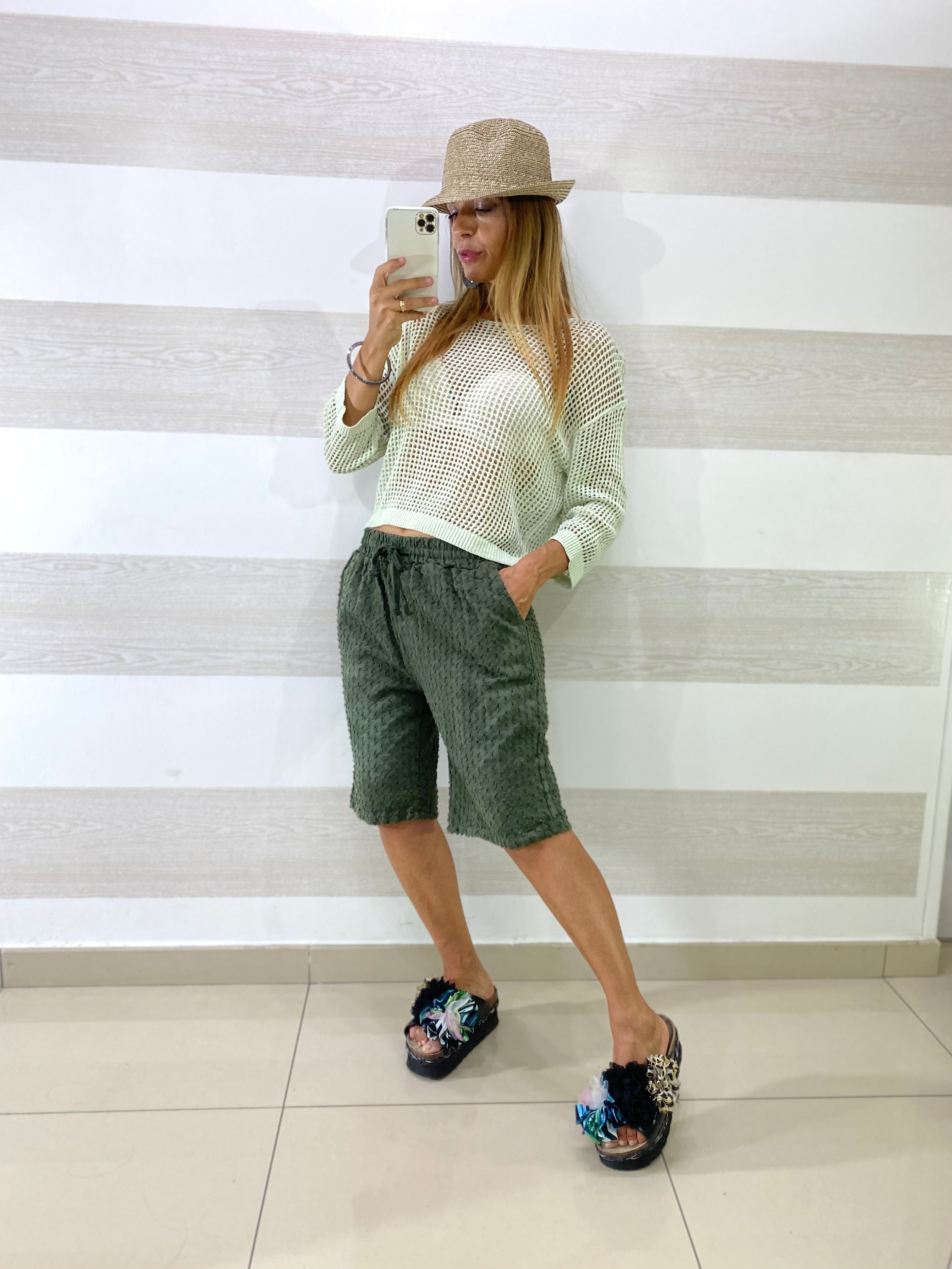Shorts Vanessa Jeans Traforato con Micro Strappi