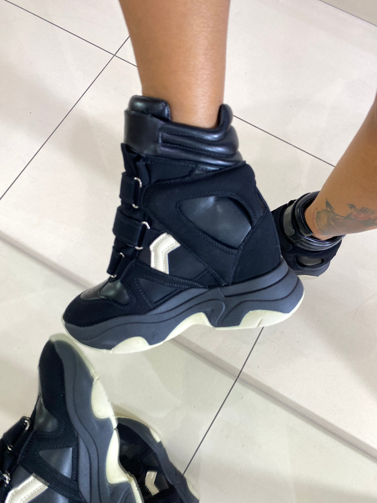 Stivaletti Crystal Imbottiti Alti con Rialzo Interno