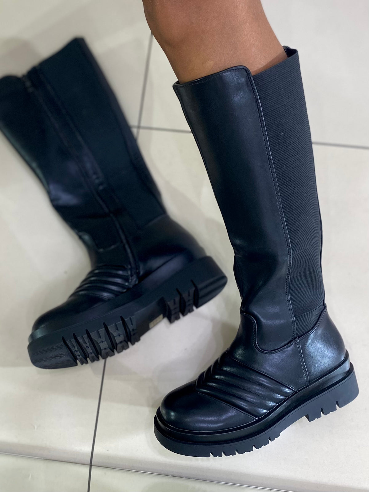 Stivali Audrey Biker con Molla Neri