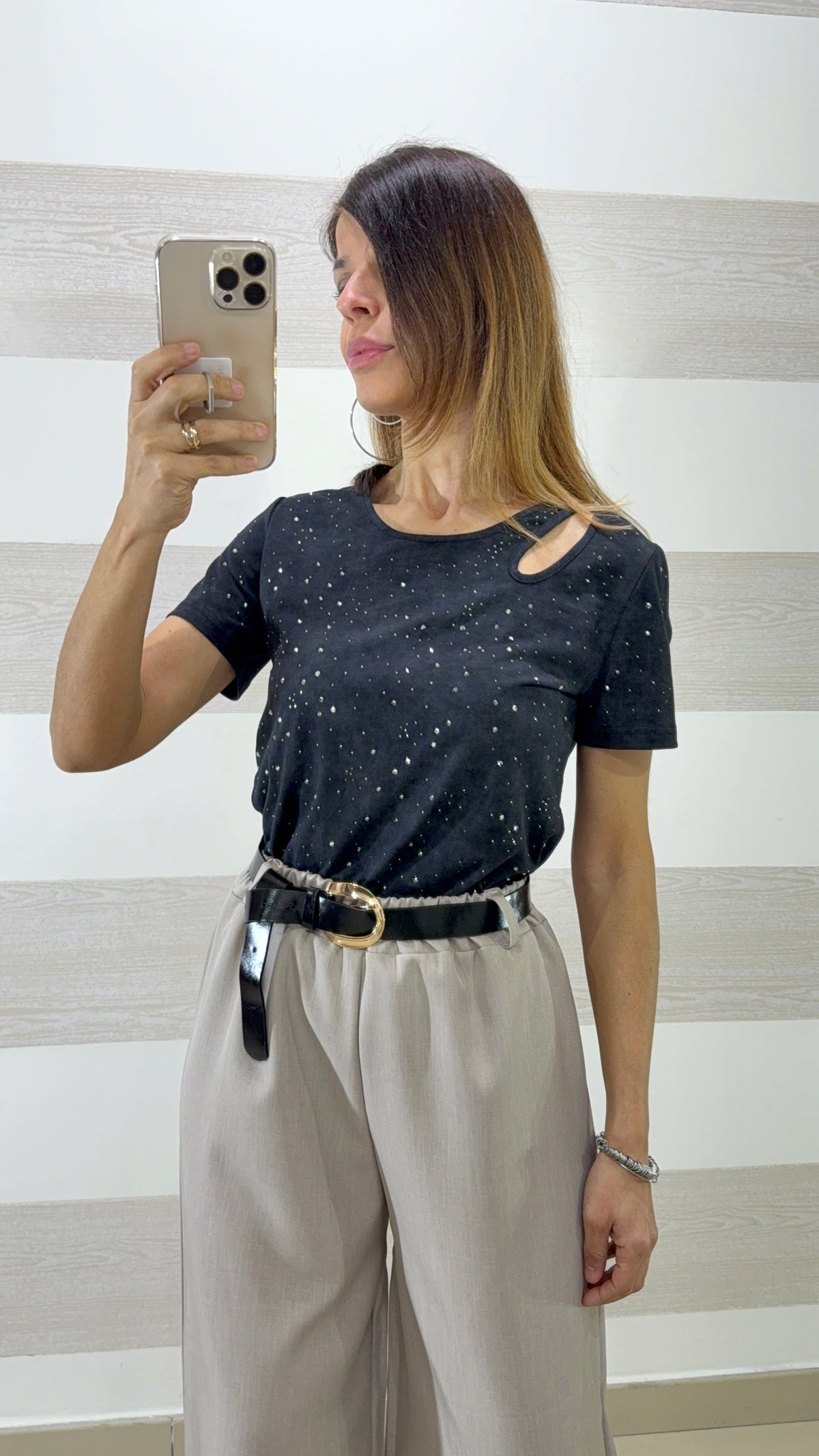 T Shirt Rylee Slavata con Strass e Oblò