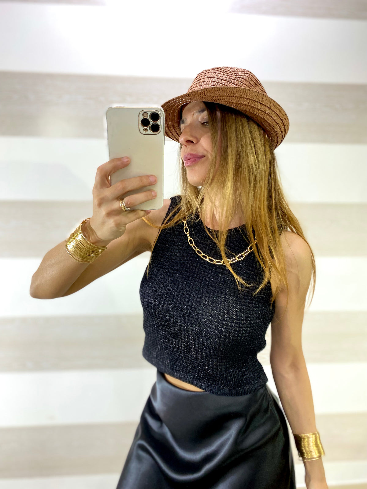 Top Margaret in Filo e Lurex con Catenina Oro