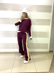 Tuta Caryl con Profili Bianchi e Bande Laterali Gialle