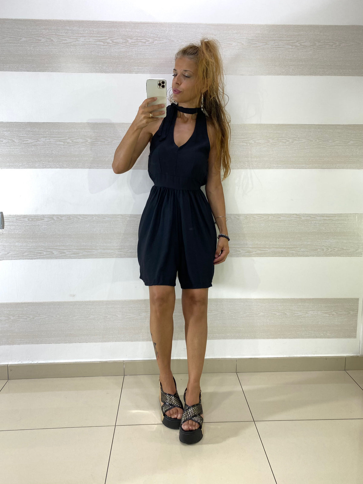 Tutina Vanna con Coppe Scollo Americana