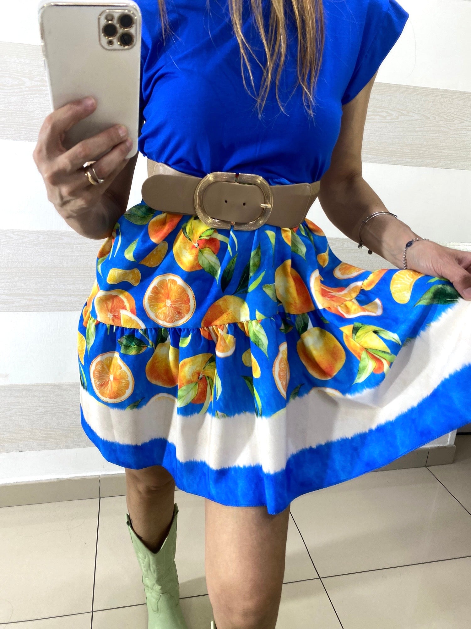 Vestito Fruit Svasato con Cinturino Incluso