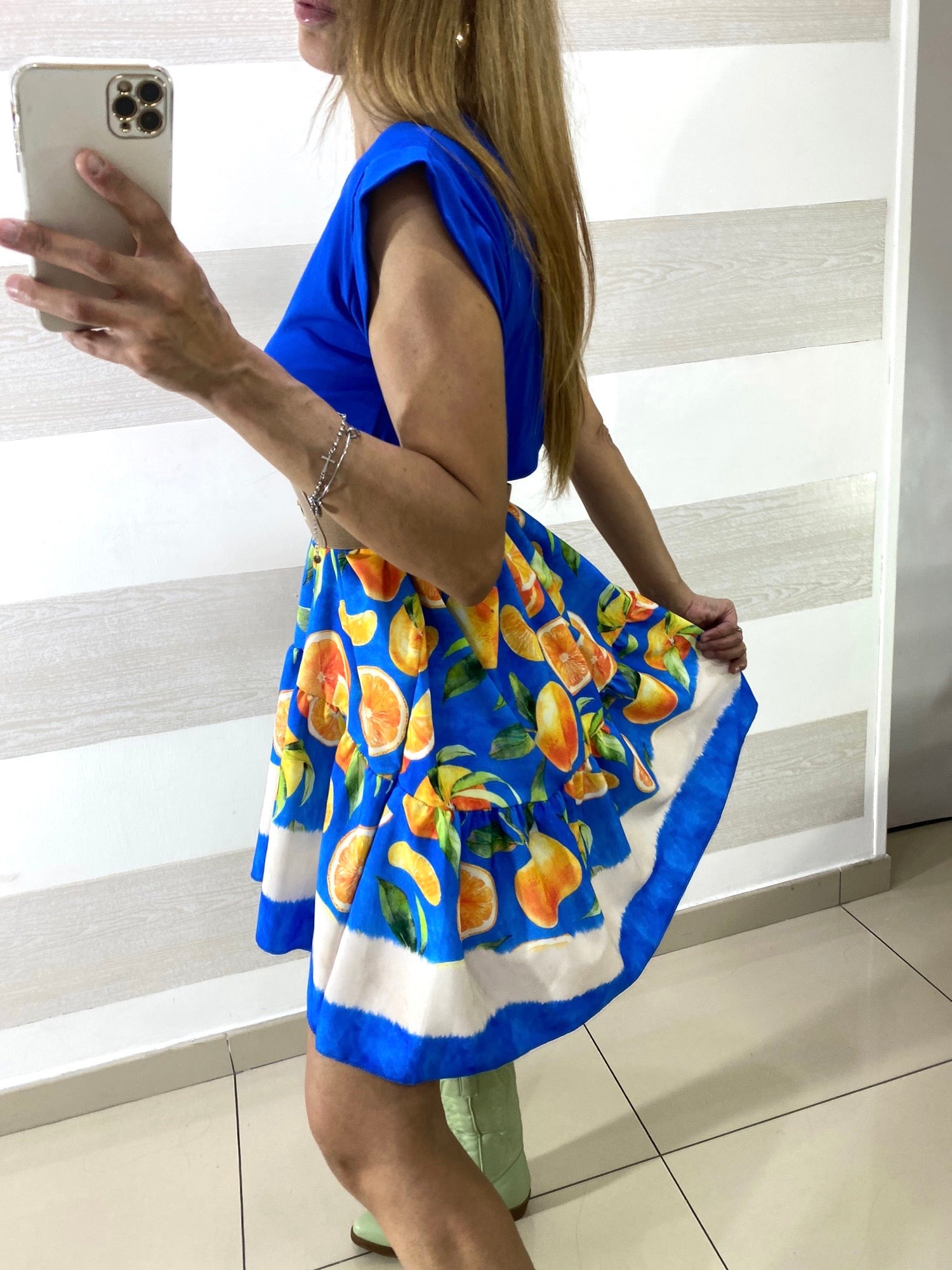 Vestito Fruit Svasato con Cinturino Incluso