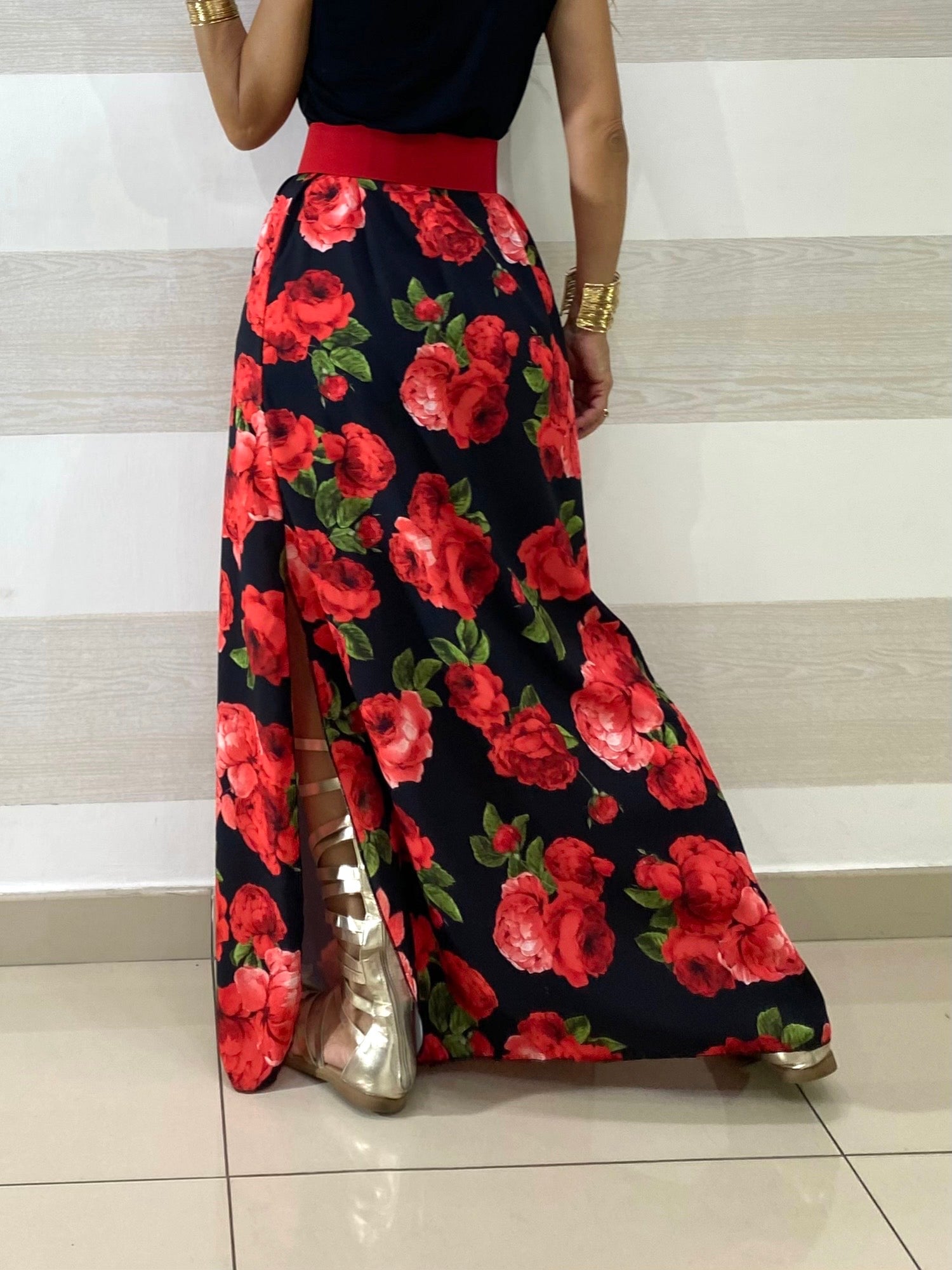 Vestito Samoa Nero Fantasia Rose con Spacchi